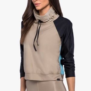 Koral Pump Pullover
